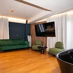 Cosmopolita Boutique 4*