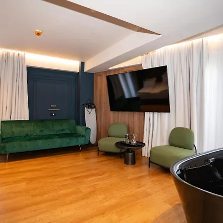 Cosmopolita Boutique 4*