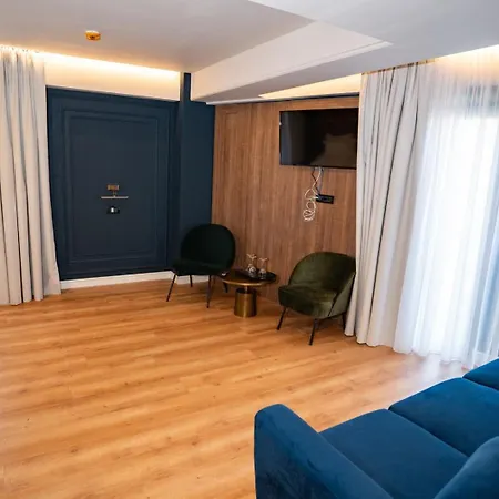 Cosmopolita Boutique Hotel 4*