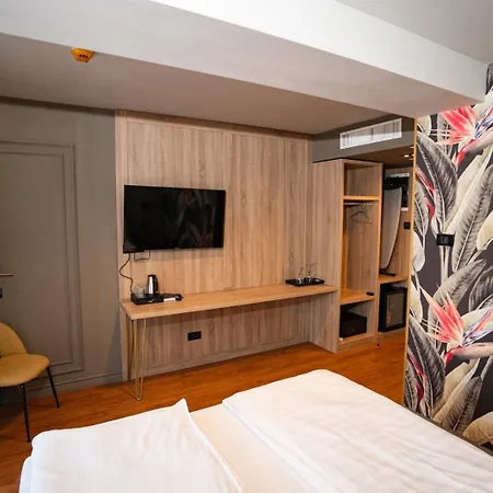 Cosmopolita Boutique Hotel 4*