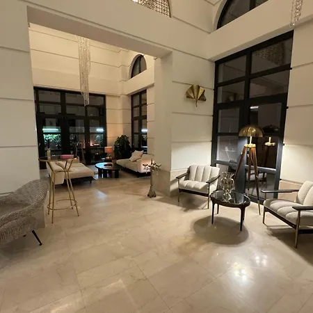 Cosmopolita Boutique 4*