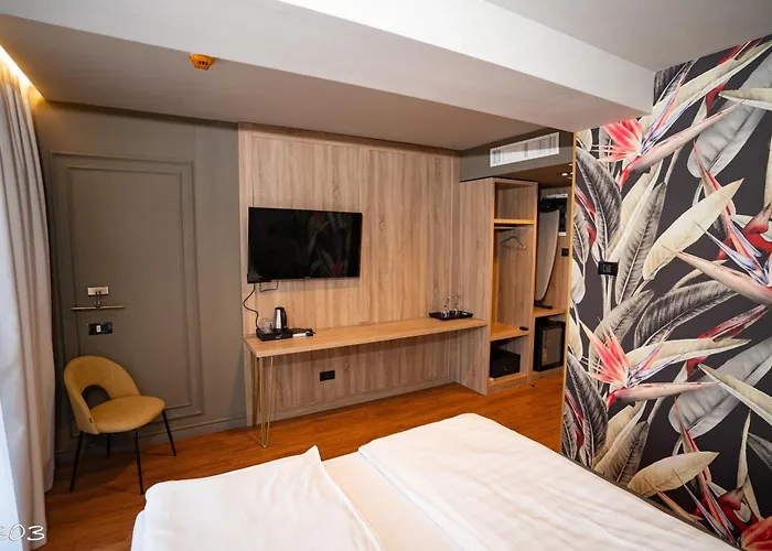 Cosmopolita Boutique Hotel 4*