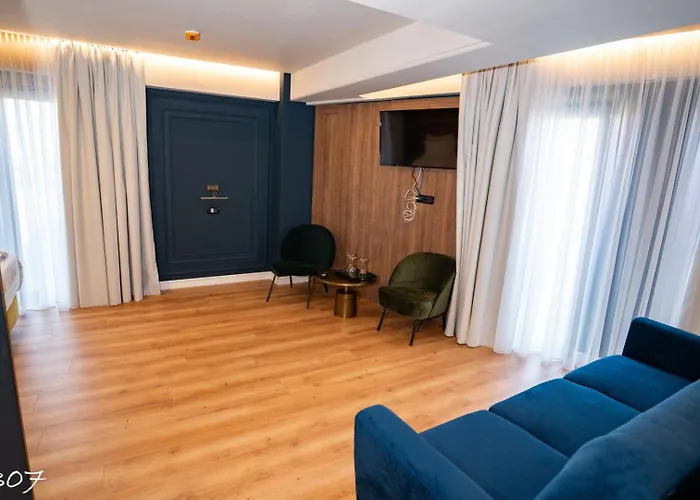 Cosmopolita Boutique Hotel 4*