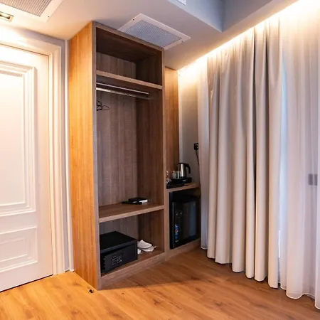 Cosmopolita Boutique 4*